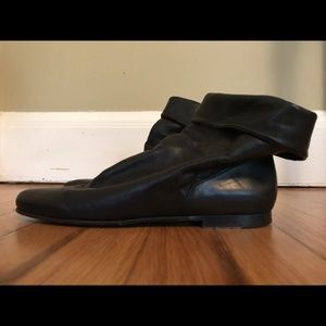 Robert Zur black booties